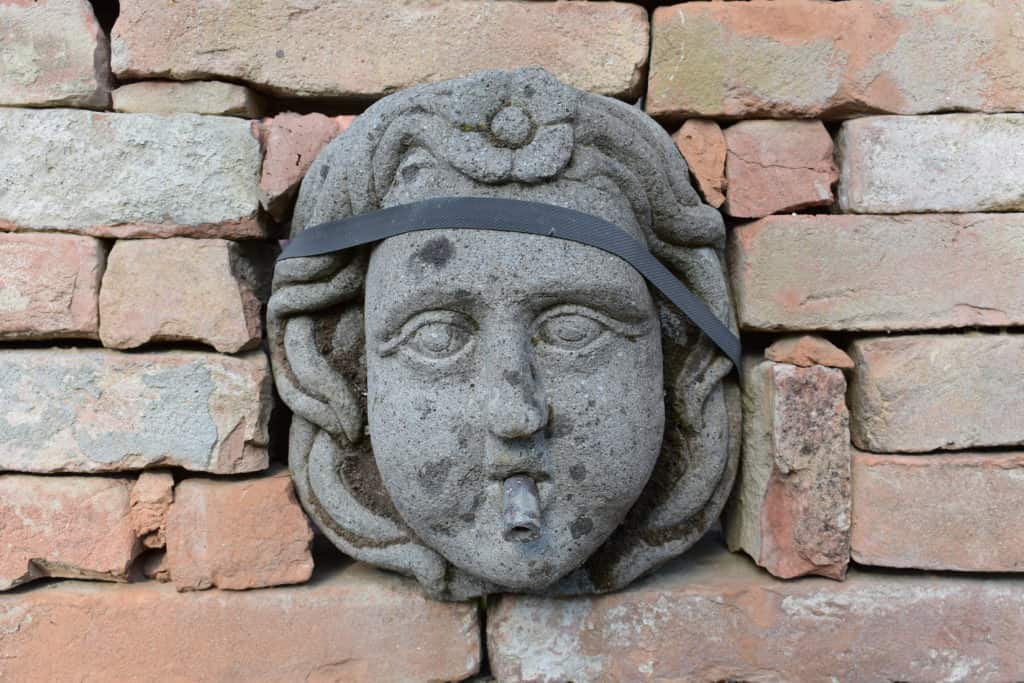 Fontana a muro